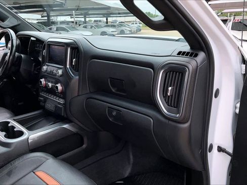 Used 2021 GMC Sierra 1500 AT4 w/ AT4 Premium Package AWD/4WD image 16