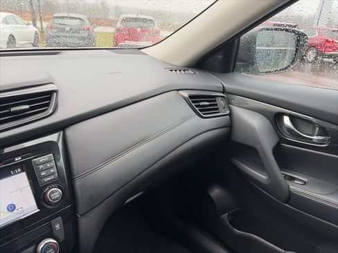 Used 2017 Nissan Rogue SL w/ SL Premium Package image 20