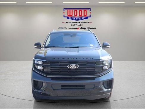 New 2025 Ford Expedition Platinum w/ Stealth Performance Package image 9