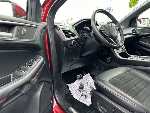 Certified 2024 Ford Edge ST-Line w/ Class II Trailer Tow Package image 14