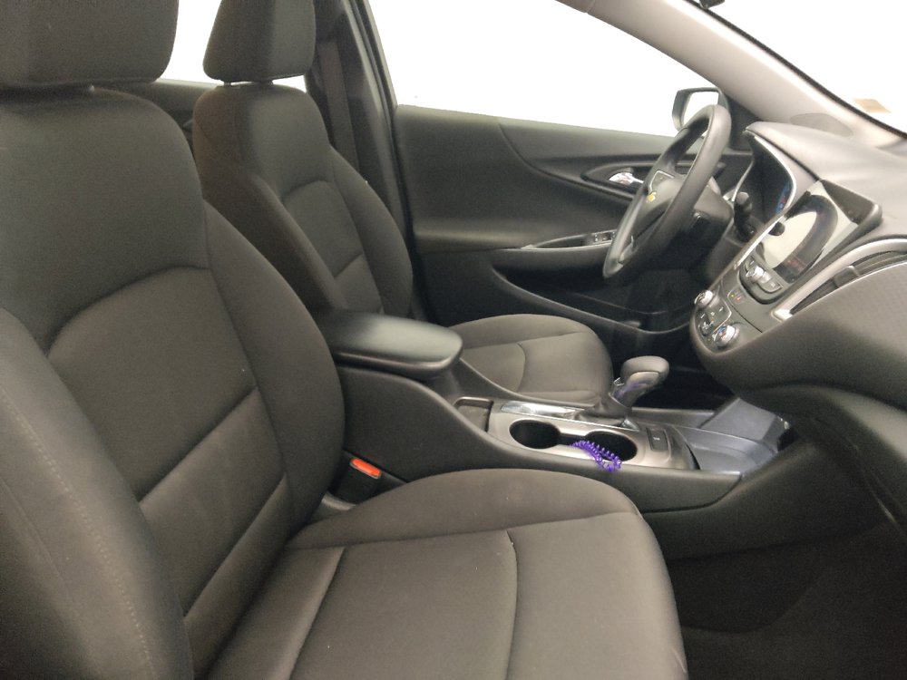 Used 2022 Chevrolet Malibu LS FWD image 21