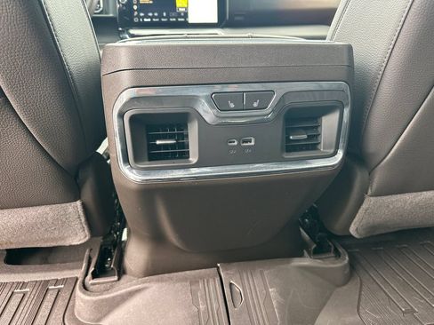 Used 2026 GMC Sierra 1500 Denali AWD/4WD image 23