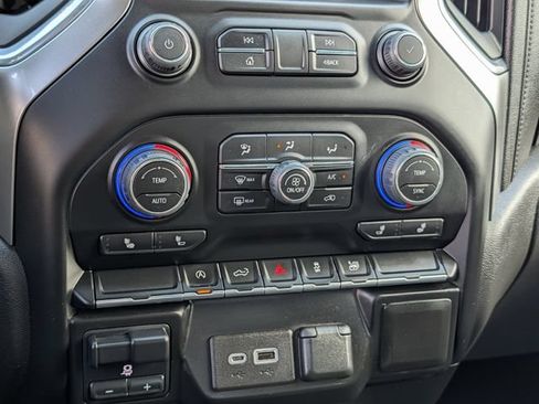 Used 2022 Chevrolet Silverado 1500 LT w/ Bed Protection Package RWD image 17