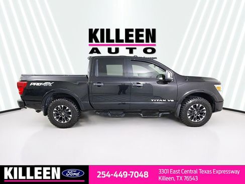 Used 2019 Nissan Titan PRO-4X w/ Pro-4x Convenience Package image 9
