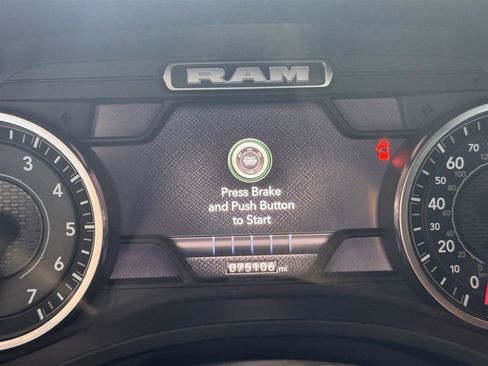 Used 2022 RAM 1500 Big Horn AWD/4WD image 15