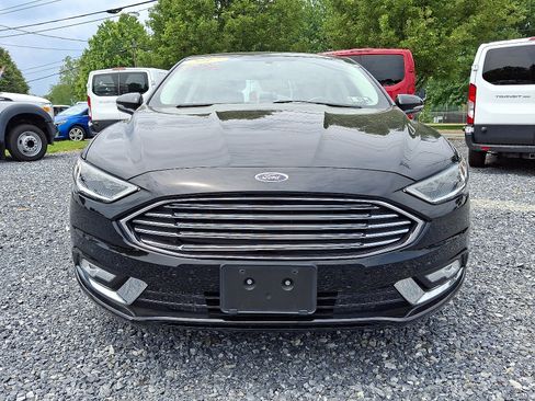 Used 2017 Ford Fusion Energi SE image 2