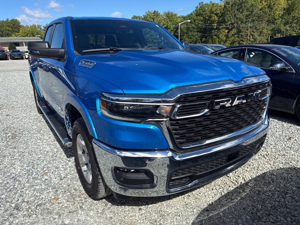 Used 2025 RAM 1500 Big Horn AWD/4WD image 2