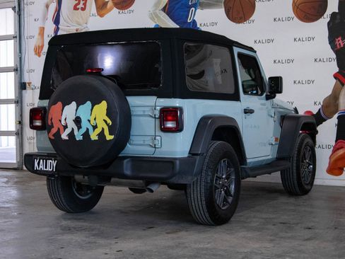 Used 2024 Jeep Wrangler Sport AWD/4WD image 22