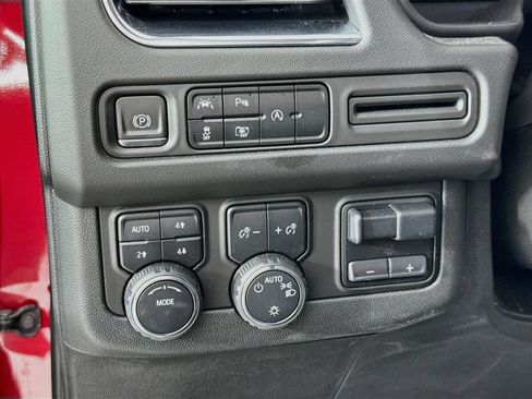 Used 2023 Chevrolet Tahoe RST w/ Sport Performance Package AWD/4WD image 10