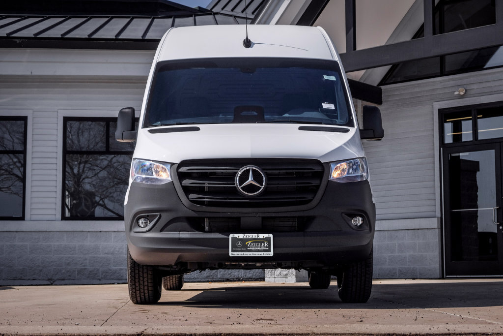 Used 2026 Mercedes-Benz Sprinter 2500 image 5