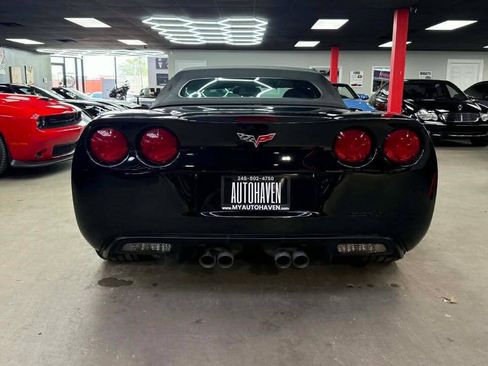 Used 2005 Chevrolet Corvette Convertible w/ Preferred Equipment Group RWD image 7