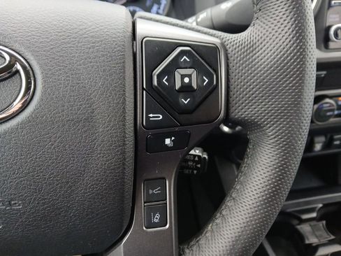 Certified 2022 Toyota Tacoma TRD Off-Road w/ Technology Package image 30