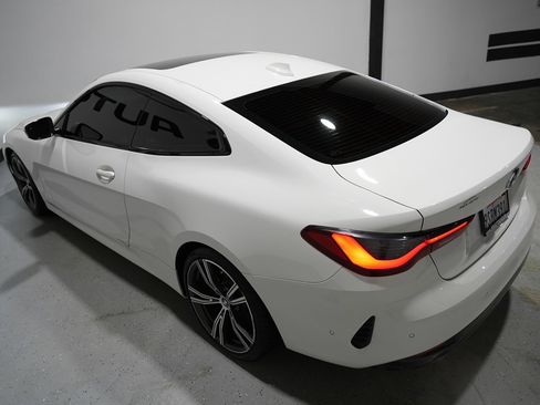 Used 2021 BMW 430i Coupe w/ Convenience Package image 9