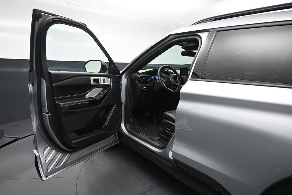 Used 2023 Ford Explorer ST w/ Equipment Group 401A AWD/4WD image 8