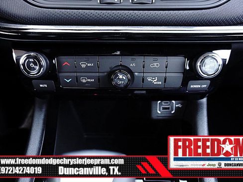 New 2026 Jeep Compass Latitude image 23