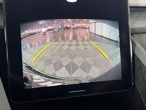 Used 2023 Polestar Polestar 2 image 19