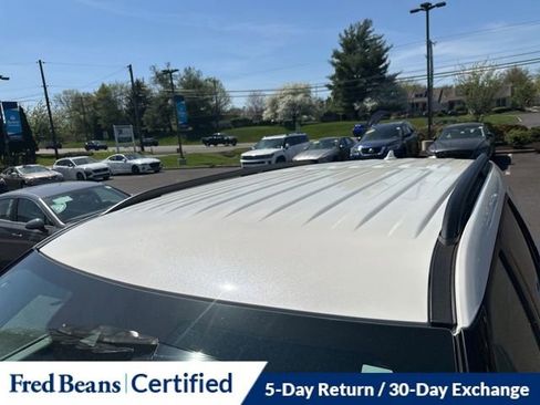 Used 2023 Ford Explorer XLT w/ Equipment Group 202A AWD/4WD image 4