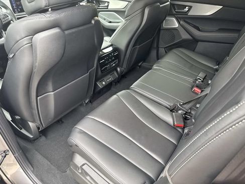 Used 2026 Acura MDX SH-AWD w/ Technology Package image 14