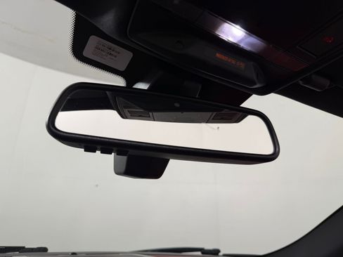 Used 2016 Jaguar F-TYPE R AWD/4WD image 25