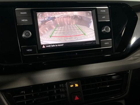 Used 2024 Volkswagen Taos S image 19