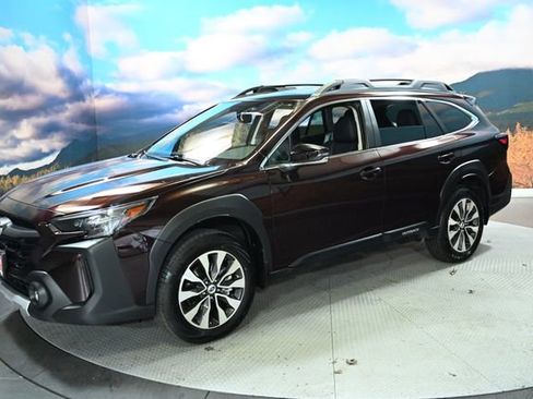 Used 2025 Subaru Outback Limited w/ Popular Package #2 image 4