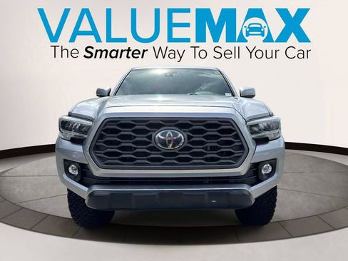 Used 2021 Toyota Tacoma TRD Off-Road w/ TRD Premium Off Road Package AWD/4WD image 8
