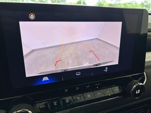 Used 2023 Chevrolet Colorado LT w/ LT Convenience Package AWD/4WD image 27