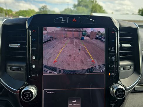 Used 2025 RAM 1500 Laramie w/ Laramie Southwest Edition AWD/4WD image 15