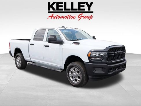 Used 2023 RAM 2500 Tradesman AWD/4WD image 1