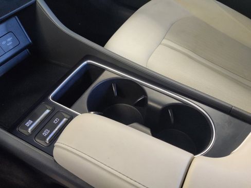 Used 2025 Hyundai Sonata SEL FWD image 26