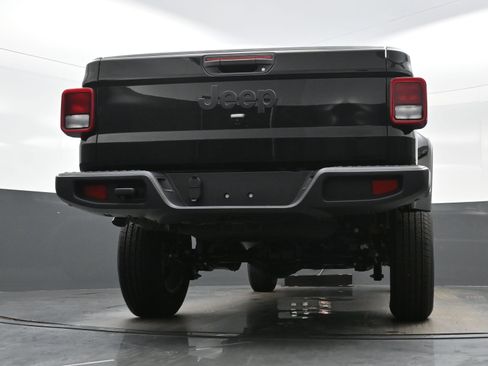 New 2026 Jeep Gladiator Sport image 14