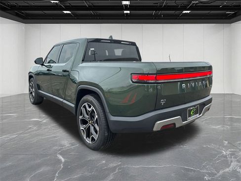 Used 2025 Rivian R1T Adventure image 3