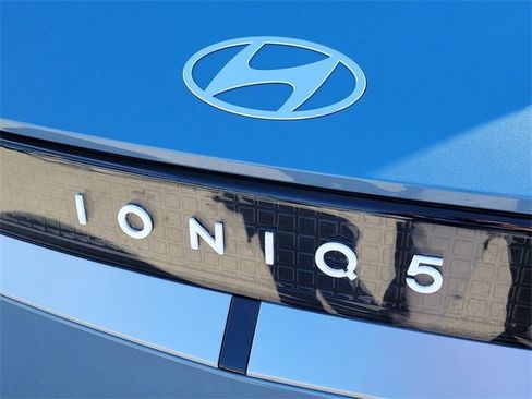 New 2026 Hyundai Ioniq 5 SE image 23