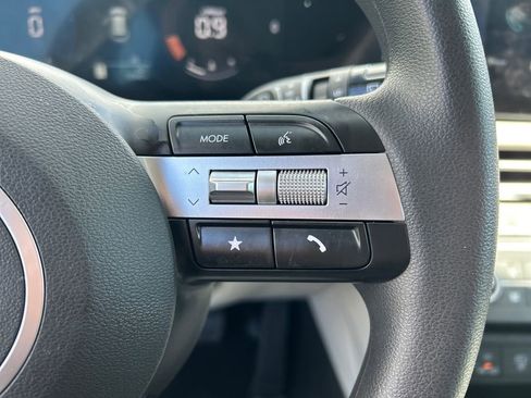 Used 2022 Hyundai Tucson Limited AWD/4WD image 18