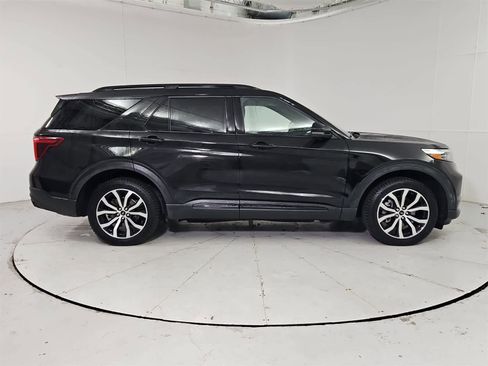 Used 2021 Ford Explorer ST w/ Premium Technology Package image 7
