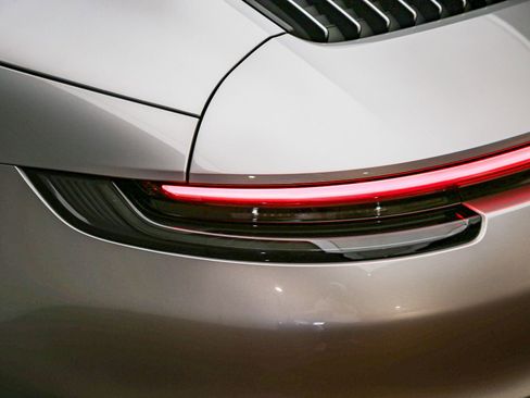 Certified 2023 Porsche 911 Targa 4S AWD/4WD image 15