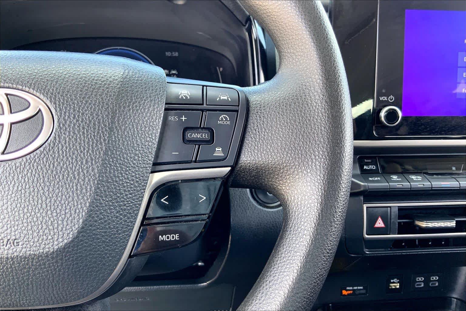 Used 2025 Toyota Camry LE FWD image 24
