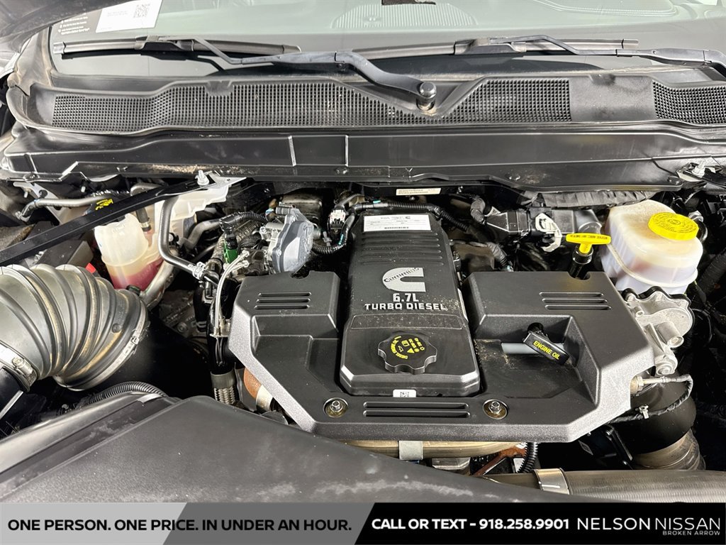 Used 2024 RAM 3500 Laramie w/ Towing Technology Group AWD/4WD image 30