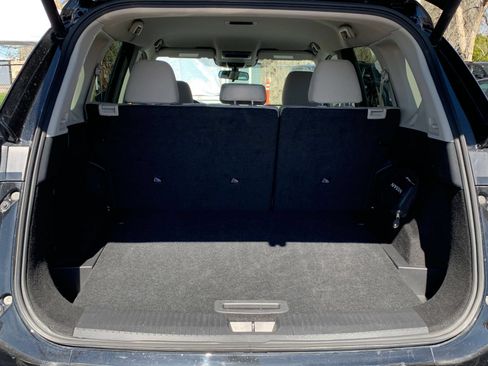 Used 2025 Nissan Rogue SV AWD/4WD image 60