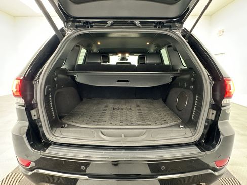Used 2018 Jeep Grand Cherokee Altitude image 30