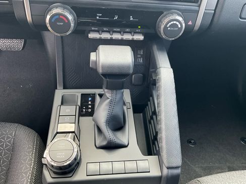 New 2026 Toyota 4Runner SR5 AWD/4WD image 22