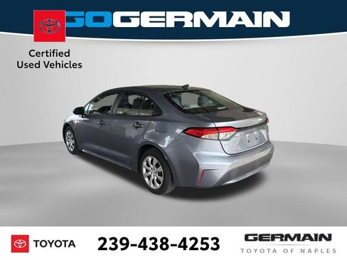 Used 2022 Toyota Corolla LE FWD image 3
