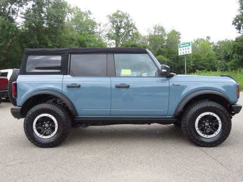 Used 2022 Ford Bronco Badlands AWD/4WD image 4