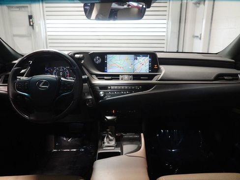 Used 2021 Lexus ES 350 ES 350 w/ Premium Package image 15