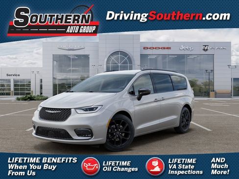 New 2026 Chrysler Pacifica Select w/ S Appearance Package FWD image 1