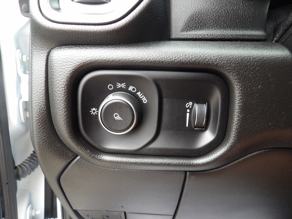 Used 2022 RAM 2500 Tradesman RWD image 19
