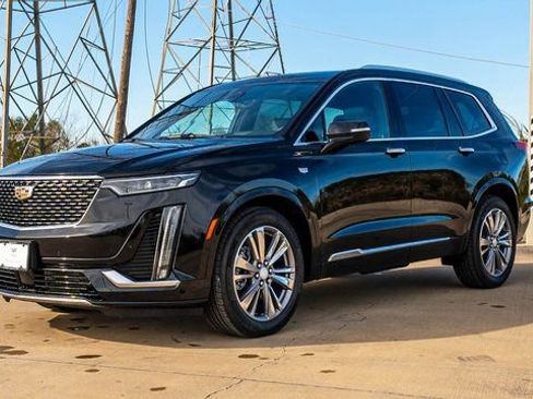 New 2025 Cadillac XT6 Premium Luxury w/ Platinum Package FWD image 3