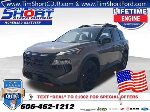 Used 2025 Nissan Rogue SV AWD/4WD image 1
