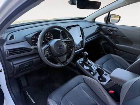 Used 2024 Subaru Crosstrek 2.5i Limited w/ Crosstrek Mirror Package image 10