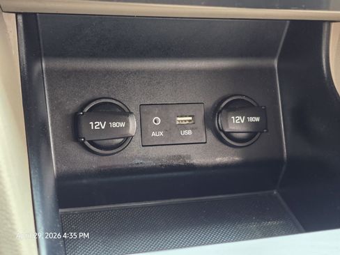 Used 2019 Hyundai Elantra Value Edition w/ Winter Weather Package FWD image 22